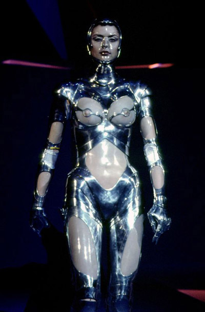 thierry_mugler_iridescent_200805091.jpg?