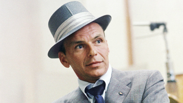 [Imagem: M_FrankSinatra630_040315.jpg?token=K%2F7...TsKDpUc%3D]