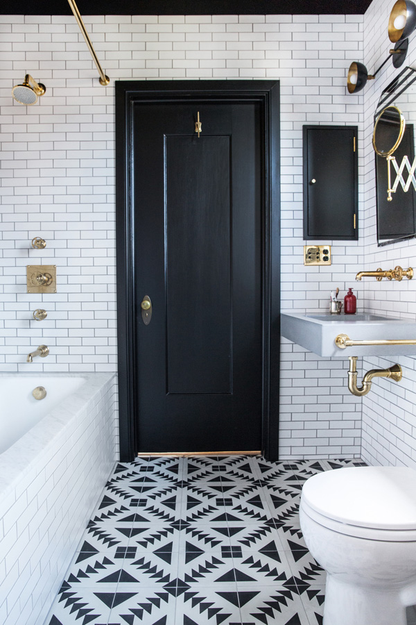 SDB Noir blanc Or Par Katie Martinez